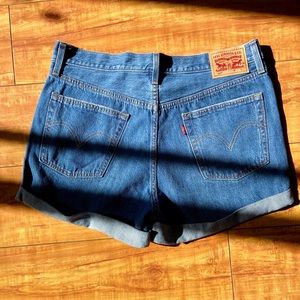 Levi shorts